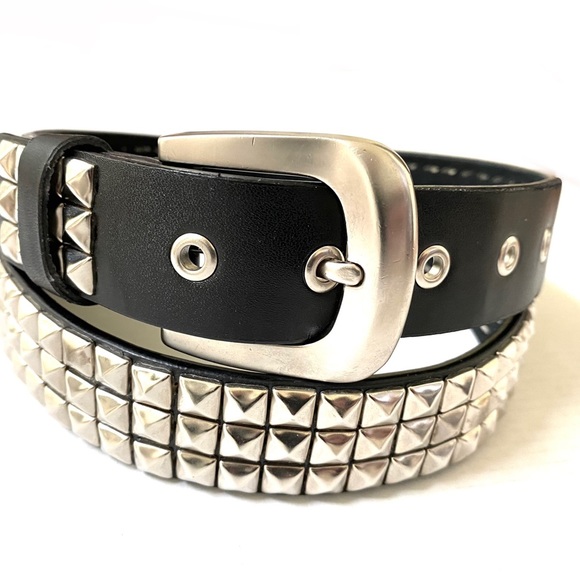 Y2K Vintage Punk Mall Goth Emo silver metal triple row pyramid studded Belt - Picture 4 of 7